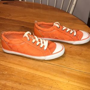ORANGE SIGNATURE WOMEN’S COACH TENNIS SHOES SIZE 7